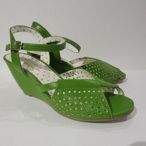 ISO (NOT selling!) B.A.I.T CELERY wedges size 9